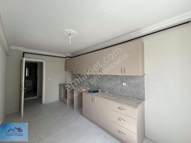 Menderes, İzmir içerisinde kiralık mülk