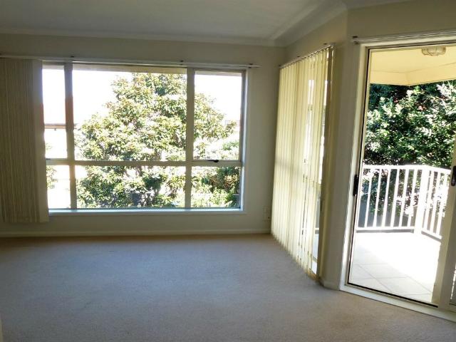 Apartment for rent in Whangaparaoa