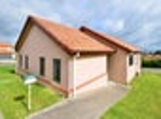 Townhouse for rent in Whangaparaoa