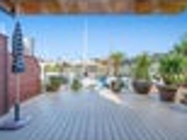 Townhouse for rent in Whangaparaoa, Oroua County