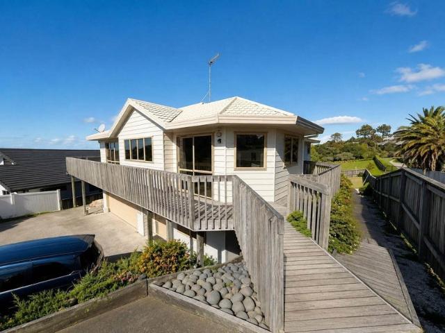 House for rent in Whangaparaoa, Oroua County