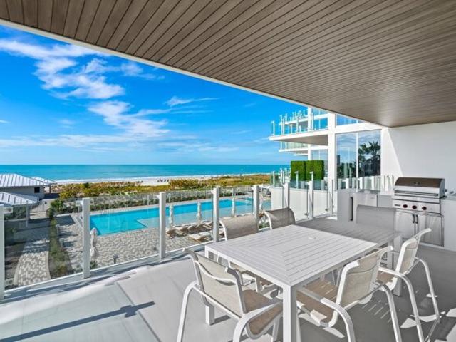 Condo for sale in Longboat Key