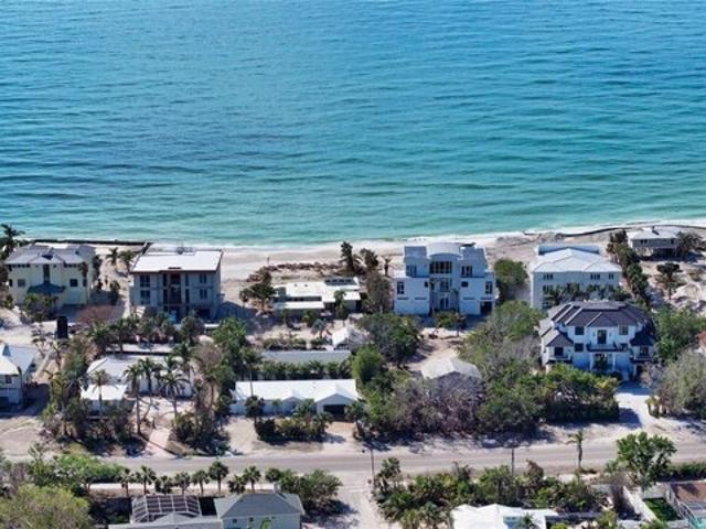 House for sale in Longboat Key