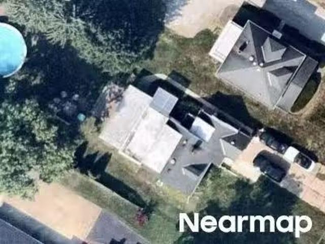 House for sale in Elyria