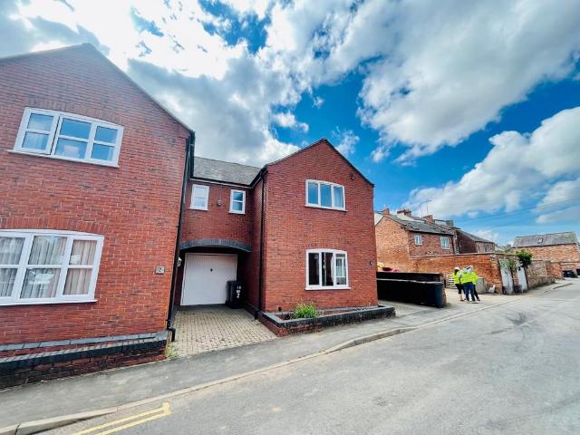 House for rent in Milverton, Green Close