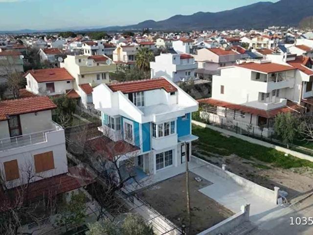 Dikili, İzmir içerisinde satılık Villa