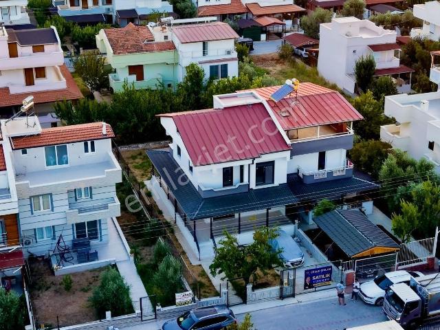 Dikili, İzmir içerisinde satılık Villa