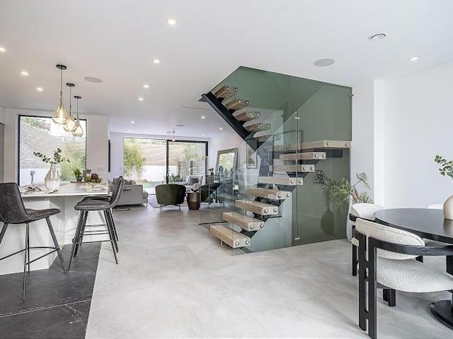 House for rent in Muswell Hill, Greater London