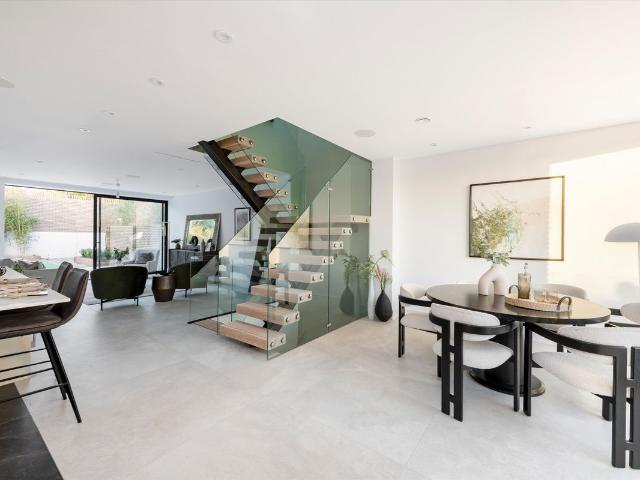 House for rent in Fortis Green, Greater London