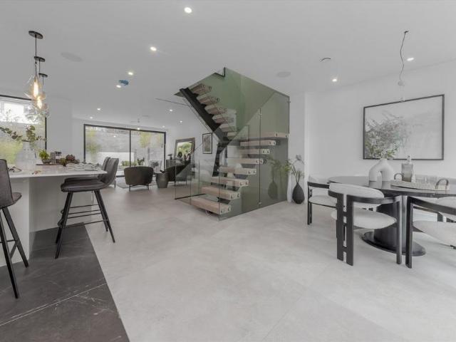 House for rent in Muswell Hill, Greater London