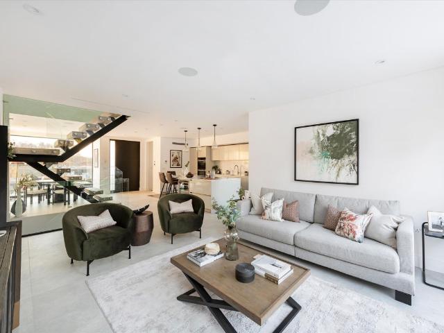 House for rent in Muswell Hill, Greater London