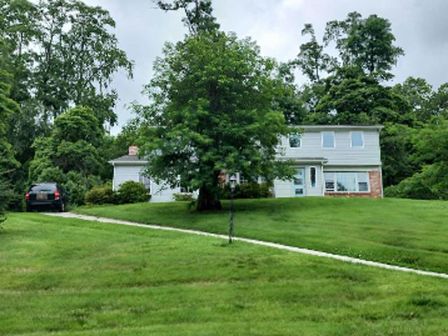 House for sale in Rampart Ridge, Upper Merion Township