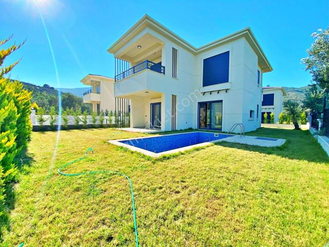 Edremit, Balikesir içerisinde satılık Villa
