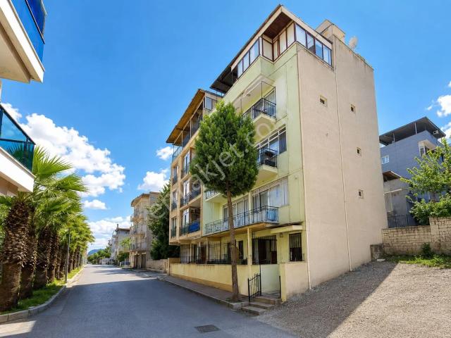 Konak, İzmir içerisinde satılık Bina