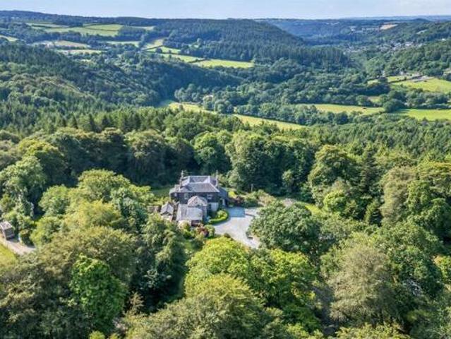 House for sale in Weir Quay, Devon