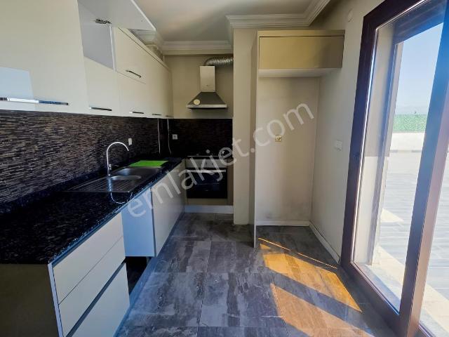 Karabağlar, İzmir içerisinde kiralık mülk