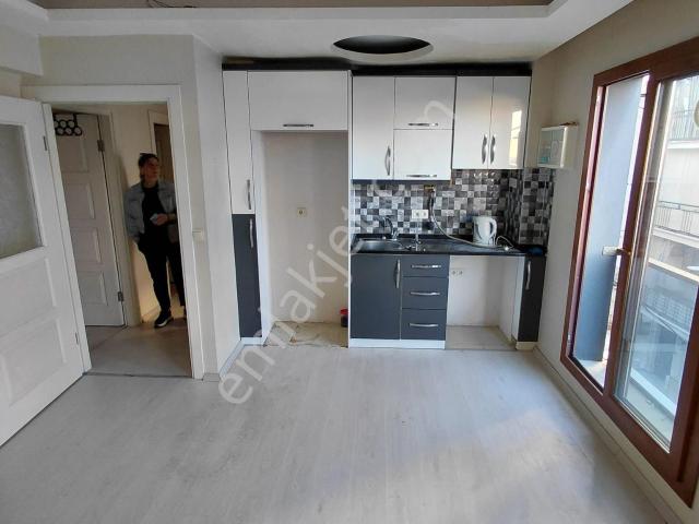 Karabağlar, İzmir içerisinde satılık mülk