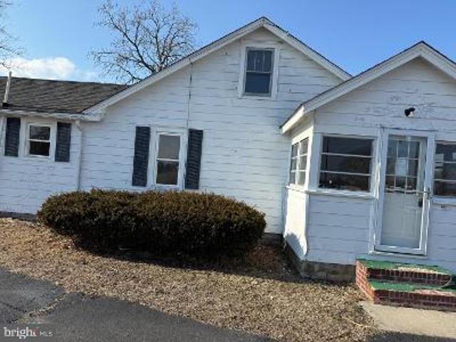 House for sale in Frankford