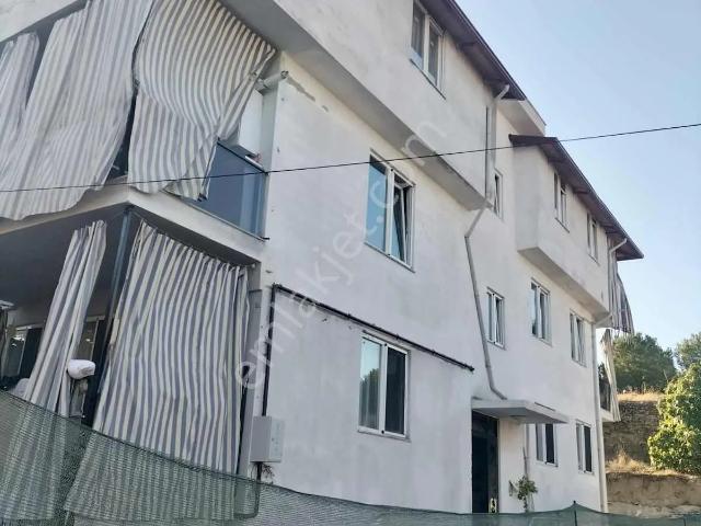Gümüşler, Merkezefendi içerisinde satılık Bina
