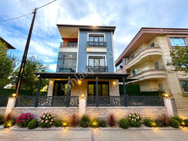 Edremit, Balikesir içerisinde satılık Villa