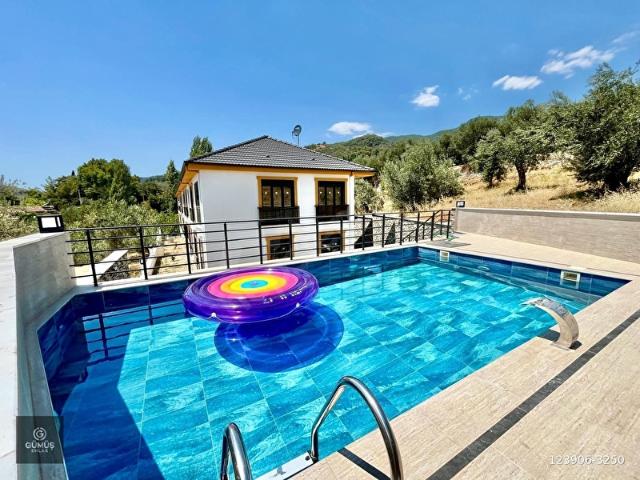 Edremit içerisinde satılık Villa