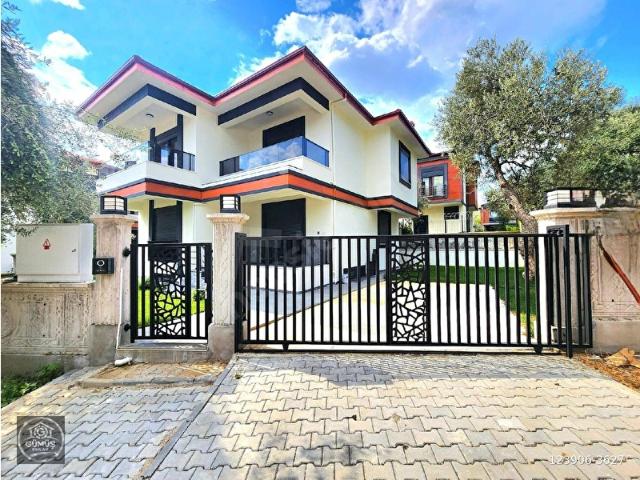 Güre, Edremit içerisinde satılık Villa