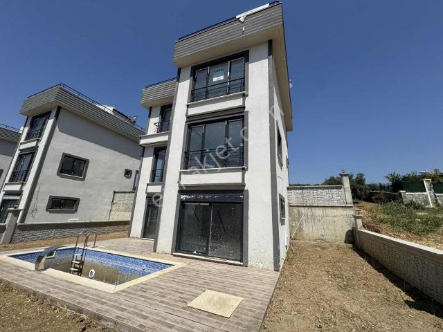 Şarköy, Tekirdağ içerisinde kiralık Villa