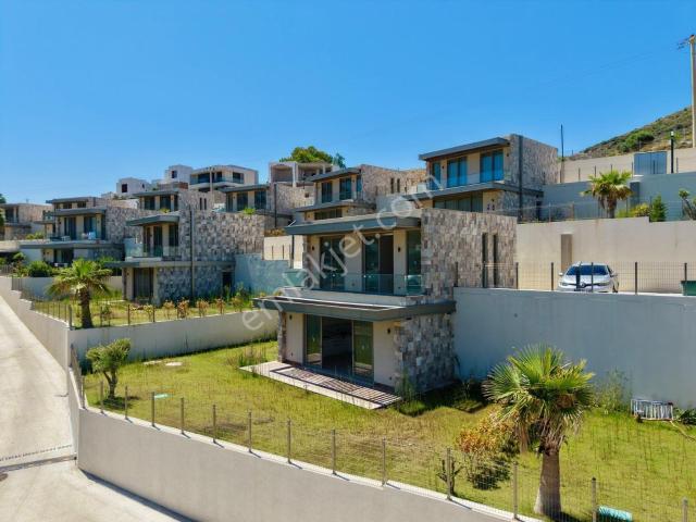 Peksimet, Bodrum içerisinde satılık Villa