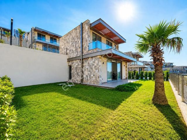 Peksimet, Bodrum içerisinde satılık Villa