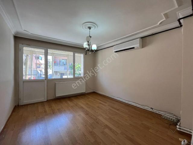Bayrakli, İzmir içerisinde kiralık mülk