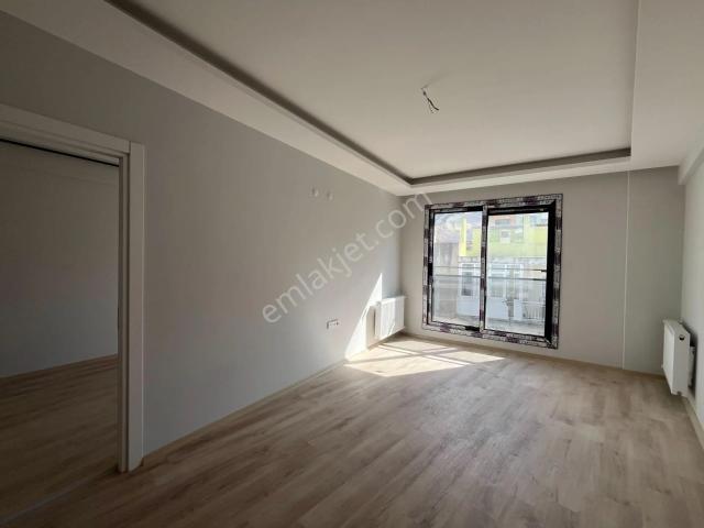Bayrakli, İzmir içerisinde kiralık mülk