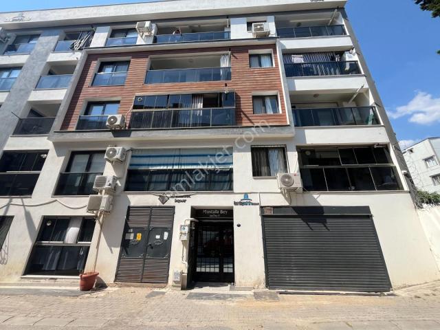 Bayrakli, İzmir içerisinde satılık mülk