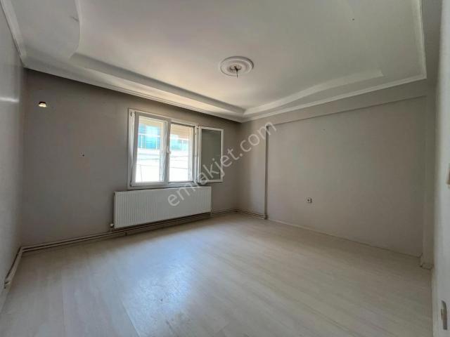 Bayrakli, İzmir içerisinde kiralık mülk