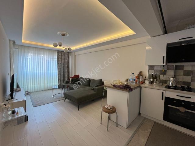 Bayrakli, İzmir içerisinde satılık mülk