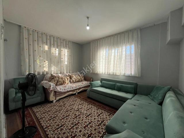 Bayrakli, İzmir içerisinde kiralık mülk