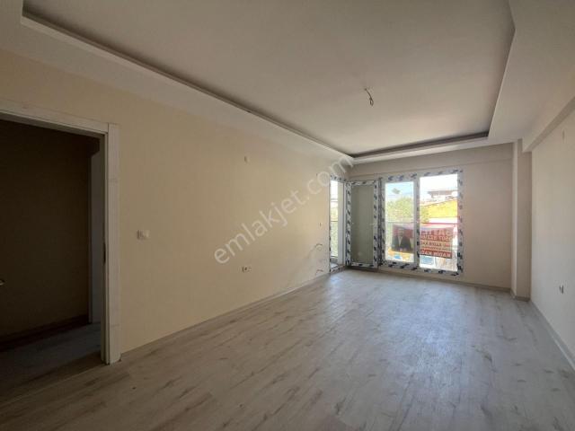 Bayrakli, İzmir içerisinde satılık mülk