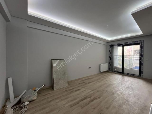 Bayrakli, İzmir içerisinde kiralık mülk