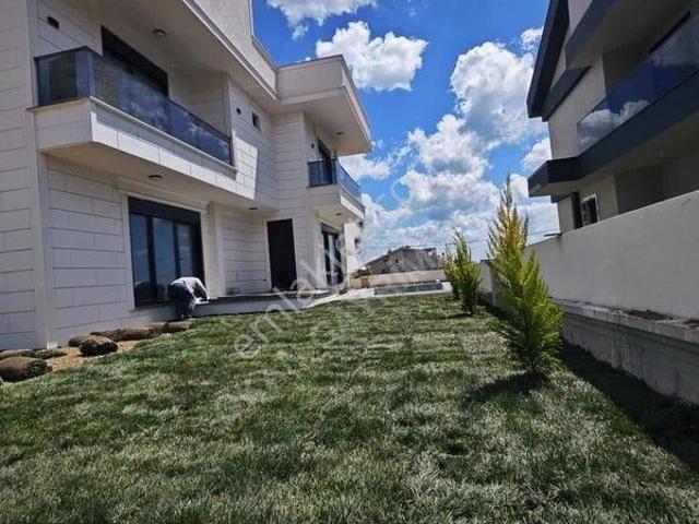 Gümüşyaka Mahallesi, Silivri içerisinde satılık Villa