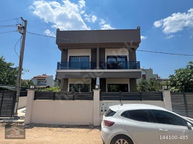 Menderes, İzmir içerisinde satılık Villa