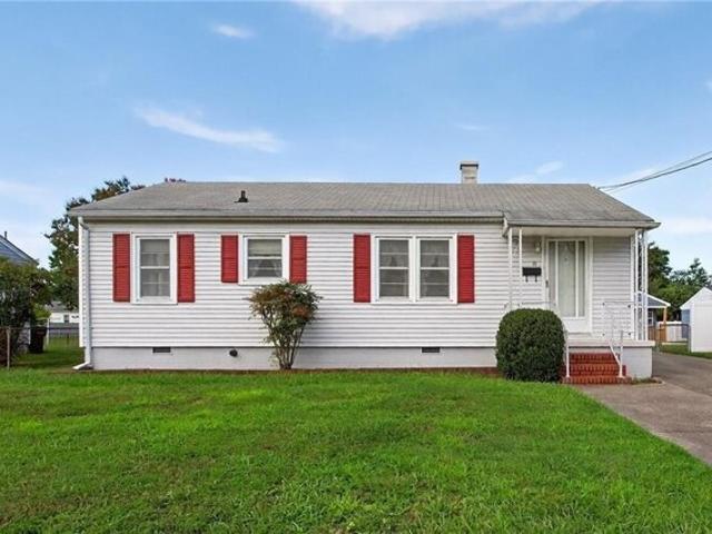 House for sale in Hampton House for sale in Hampton