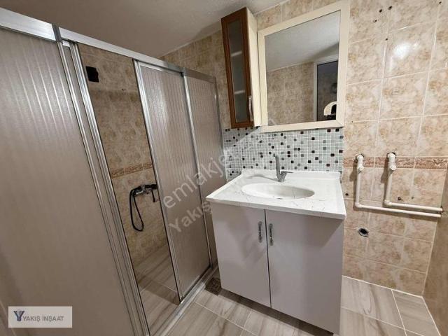 Yeni Çamlık, Karabağlar içerisinde kiralık mülk