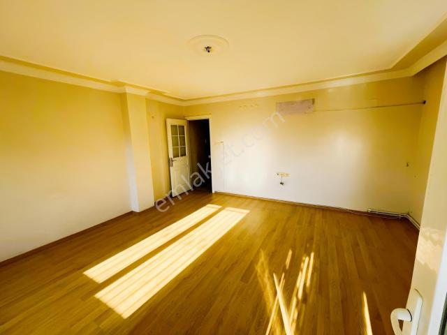 Yeni Çamlık, Karabağlar içerisinde kiralık mülk