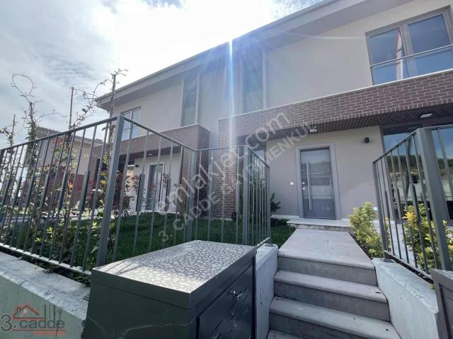 Başakşehir, İstanbul içerisinde satılık Villa