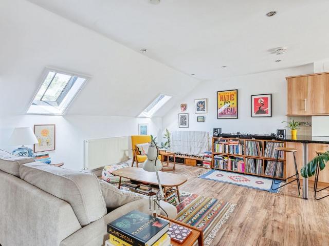 Apartment for rent in Allington, Bridport