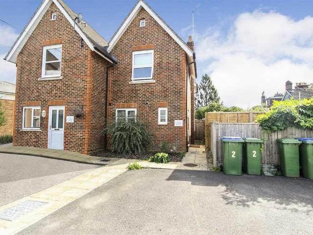 House for rent in New Town, Horsham
