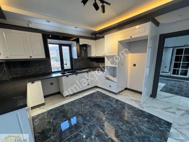 Develi, Kayseri içerisinde satılık Villa