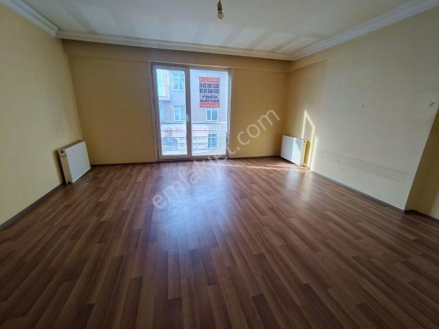 Zümrütevler Mahallesi, Maltepe içerisinde kiralık mülk