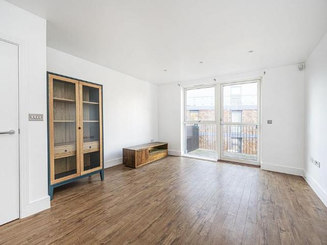 Apartment for rent in Old Ford, Bow