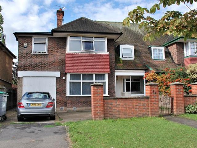 Studio for rent in London Borough of Ealing, Greater London