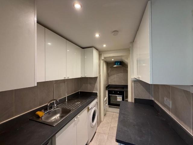 Apartment for rent in London Borough of Ealing, Greater London